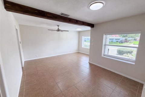 Casa en venta en Orlando, Florida, 4 dormitorios, 153.75 m2 № 2150395 - foto 10