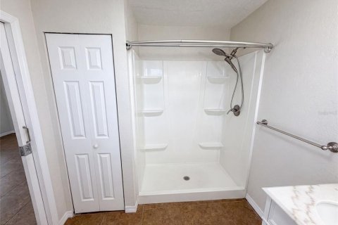 Casa en venta en Orlando, Florida, 4 dormitorios, 153.75 m2 № 2150395 - foto 18