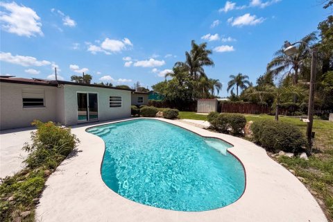 Casa en venta en Orlando, Florida, 4 dormitorios, 153.75 m2 № 2150395 - foto 25