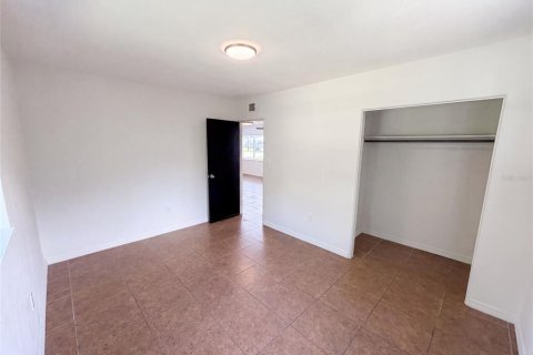 Casa en venta en Orlando, Florida, 4 dormitorios, 153.75 m2 № 2150395 - foto 16