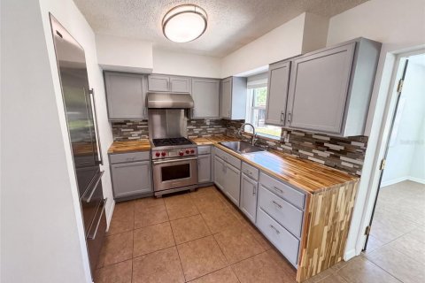 Casa en venta en Orlando, Florida, 4 dormitorios, 153.75 m2 № 2150395 - foto 12