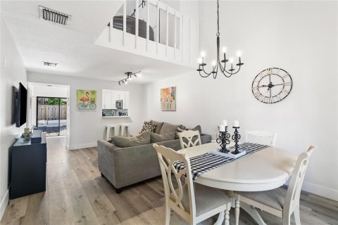 Touwnhouse à louer à Fort Lauderdale, Floride: 3 chambres, 134.89 m2 № 2191710 - photo 4