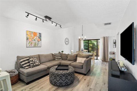 Touwnhouse à louer à Fort Lauderdale, Floride: 3 chambres, 134.89 m2 № 2191710 - photo 6