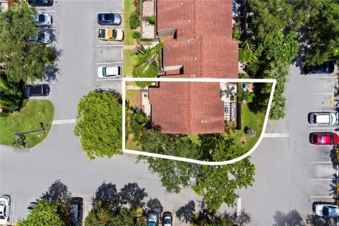 Touwnhouse à louer à Fort Lauderdale, Floride: 3 chambres, 134.89 m2 № 2191710 - photo 2