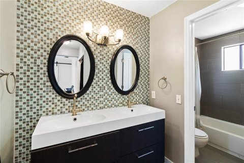 Touwnhouse à louer à Fort Lauderdale, Floride: 3 chambres, 134.89 m2 № 2191710 - photo 21