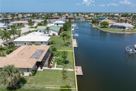 Villa ou maison à vendre à Punta Gorda, Floride: 3 chambres, 134.52 m2 № 2207428 - photo 12