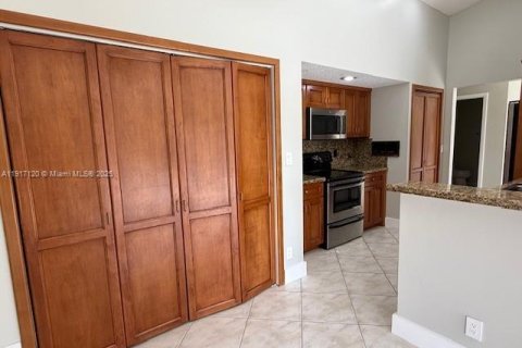 Купить виллу или дом в Плантация, Флорида 3 спальни, 171.4м2, № 1974057 - фото 16