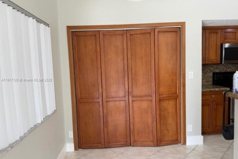 Купить виллу или дом в Плантация, Флорида 3 спальни, 171.4м2, № 1974057 - фото 18