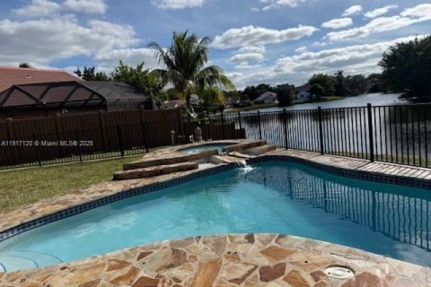 Купить виллу или дом в Плантация, Флорида 3 спальни, 171.4м2, № 1974057 - фото 6