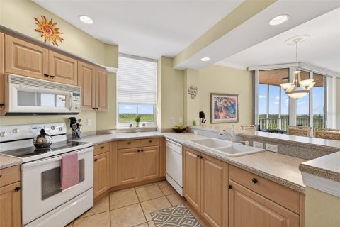 Condominio en venta en Punta Gorda, Florida, 2 dormitorios, 125.05 m2 № 2199823 - foto 9