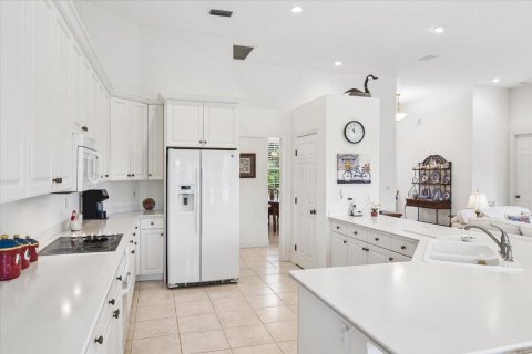 Casa en venta en Port St. Lucie, Florida, 3 dormitorios, 230.12 m2 № 2173105 - foto 16