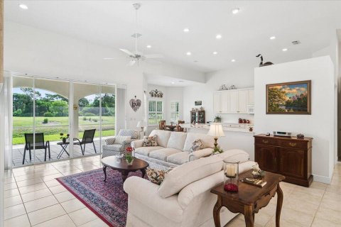 Casa en venta en Port St. Lucie, Florida, 3 dormitorios, 230.12 m2 № 2173105 - foto 6
