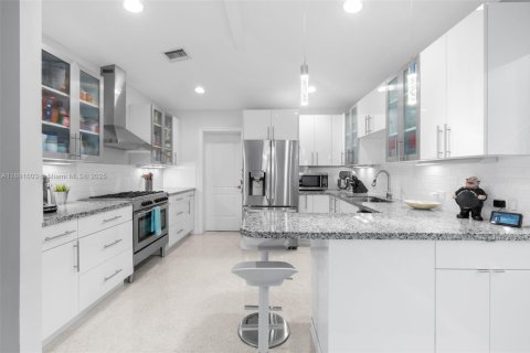 Villa ou maison à vendre à Fort Lauderdale, Floride: 3 chambres, 208.1 m2 № 1945424 - photo 7