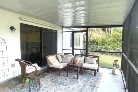 Villa ou maison à louer à Port Charlotte, Floride: 2 chambres, 84.73 m2 № 2342532 - photo 7