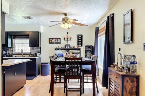Villa ou maison à vendre à Seffner, Floride: 3 chambres, 151.99 m2 № 2339152 - photo 17