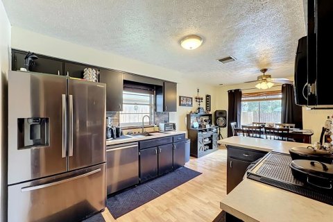 Villa ou maison à vendre à Seffner, Floride: 3 chambres, 151.99 m2 № 2339152 - photo 10