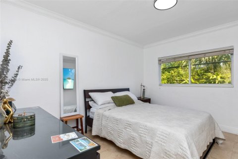 Condo in Coral Gables, Florida, 2 bedrooms  № 1967831 - photo 20