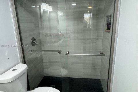 Copropriété à louer à Sunrise, Floride: 3 chambres, 91.88 m2 № 1927360 - photo 11