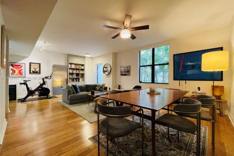 Copropriété à vendre à Coral Gables, Floride: 2 chambres, 111.11 m2 № 2042298 - photo 6