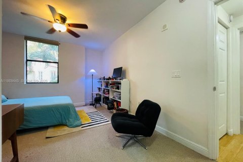 Copropriété à vendre à Coral Gables, Floride: 2 chambres, 111.11 m2 № 2042298 - photo 15