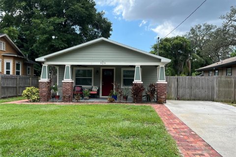Casa en alquiler en Tampa, Florida, 3 dormitorios, 138.8 m2 № 1899300 - foto 2