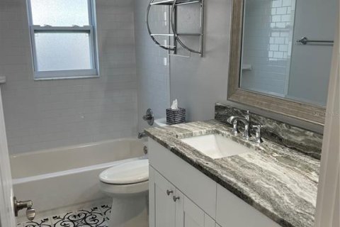 Casa en alquiler en Tampa, Florida, 3 dormitorios, 138.8 m2 № 1899300 - foto 18