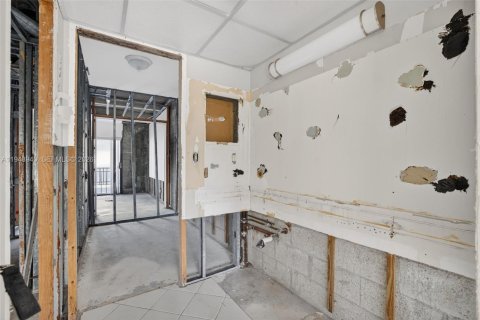 Condominio en venta en Lauderhill, Florida, 2 dormitorios, 101.54 m2 № 2006016 - foto 16