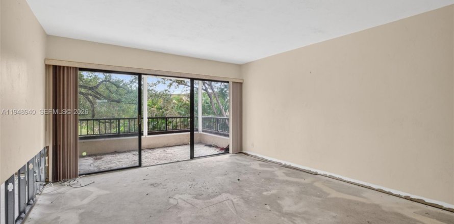 Condominio en Lauderhill, Florida, 2 dormitorios  № 2006016