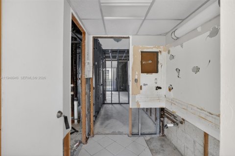 Condominio en venta en Lauderhill, Florida, 2 dormitorios, 101.54 m2 № 2006016 - foto 19