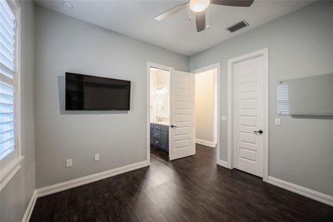 House in Lakeland, Florida 3 bedrooms, 293.57 sq.m. № 2204098 - photo 23