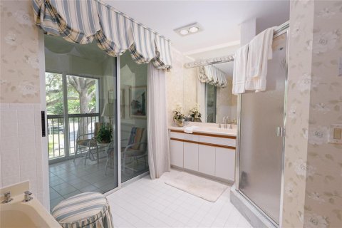 Condo in Pompano Beach, Florida, 3 bedrooms  № 2081677 - photo 19