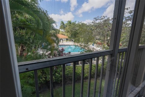 Condo in Pompano Beach, Florida, 3 bedrooms  № 2081677 - photo 20