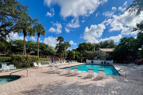 Condo in Pompano Beach, Florida, 3 bedrooms  № 2081677 - photo 23