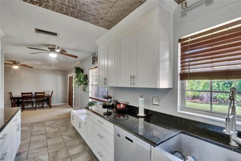 House in Lakeland, Florida 3 bedrooms, 147.81 sq.m. № 1691071 - photo 10