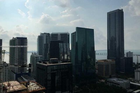 Condo in Miami, Florida, 1 bedroom  № 2015999 - photo 7