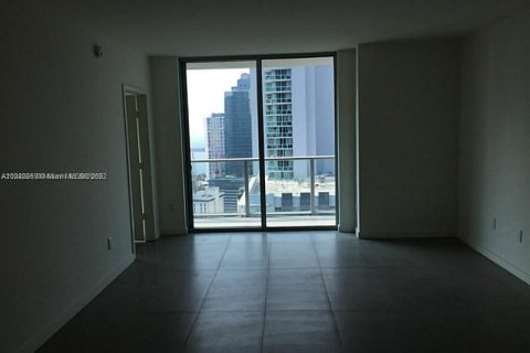 Condo in Miami, Florida, 1 bedroom  № 2015999 - photo 2