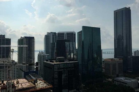 Condo in Miami, Florida, 1 bedroom  № 2015999 - photo 8