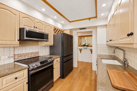 Condominio en venta en Aventura, Florida, 2 dormitorios, 139.35 m2 № 2385525 - foto 8