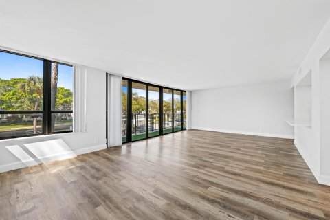Condo in Boca Raton, Florida, 2 bedrooms  № 2081633 - photo 4