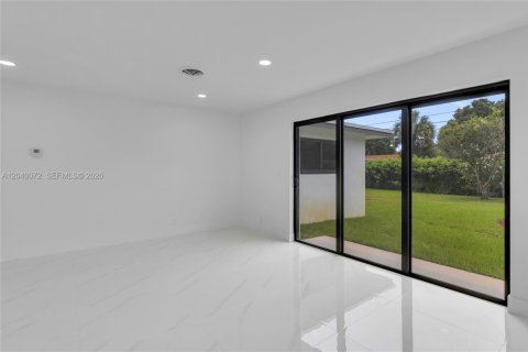 Villa ou maison à vendre à Plantation, Floride: 3 chambres, 194.82 m2 № 2087881 - photo 12