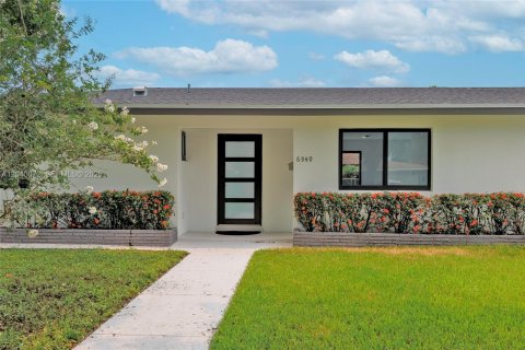 Villa ou maison à vendre à Plantation, Floride: 3 chambres, 194.82 m2 № 2087881 - photo 30