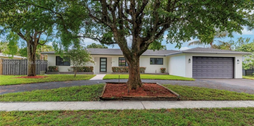 Villa ou maison à Plantation, Floride 3 chambres, 194.82 m2 № 2087881