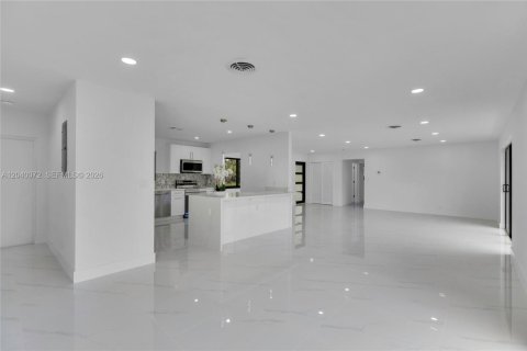 Villa ou maison à vendre à Plantation, Floride: 3 chambres, 194.82 m2 № 2087881 - photo 8