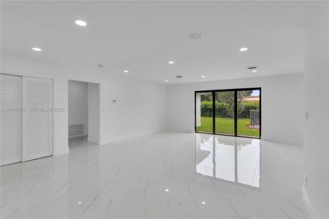 Villa ou maison à vendre à Plantation, Floride: 3 chambres, 194.82 m2 № 2087881 - photo 10