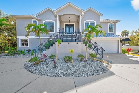 Casa en venta en Bradenton, Florida, 4 dormitorios, 401.62 m2 № 2222066 - foto 5