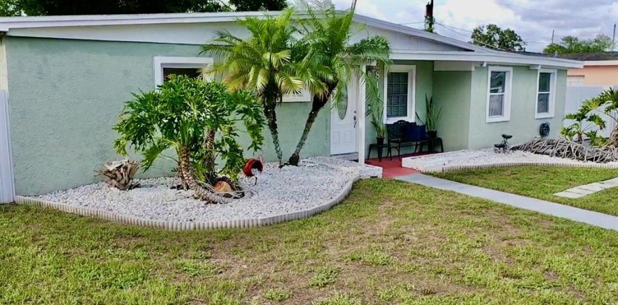 Casa en Tampa, Florida 3 dormitorios, 149.02 m2 № 1816883