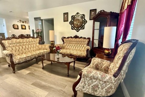 Casa en venta en Tampa, Florida, 3 dormitorios, 149.02 m2 № 1816883 - foto 11