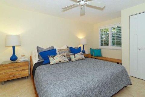 Villa ou maison à louer à Sarasota, Floride: 4 chambres, 211.26 m2 № 248510 - photo 14