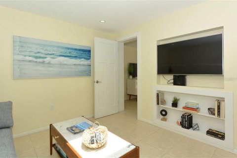 Villa ou maison à louer à Sarasota, Floride: 4 chambres, 211.26 m2 № 248510 - photo 7