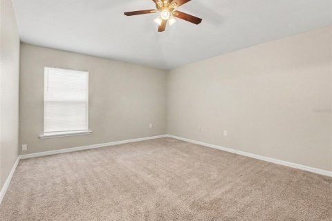 House in Poinciana, Florida 3 bedrooms, 99.96 sq.m. № 2216067 - photo 10